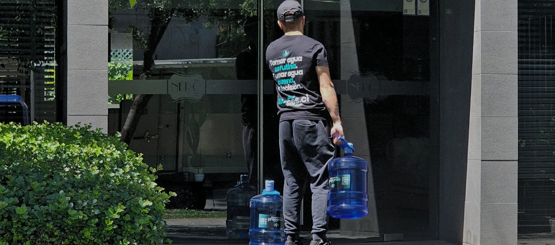 Agua Purificada en Providencia: Hidratación Premium para tu Hogar y Oficina